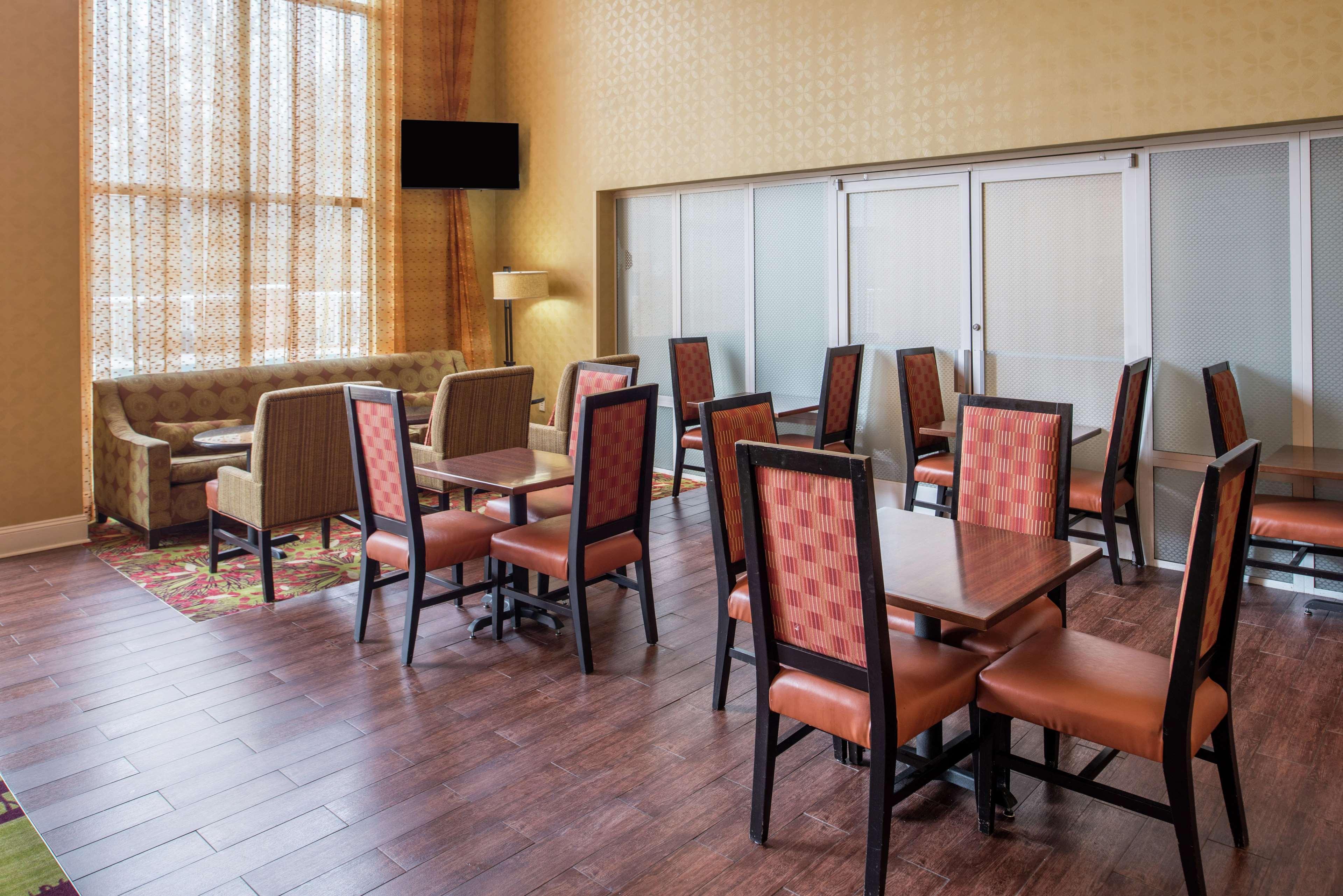 Hampton Inn & Suites Charlotte Arrowood Rd Zewnętrze zdjęcie