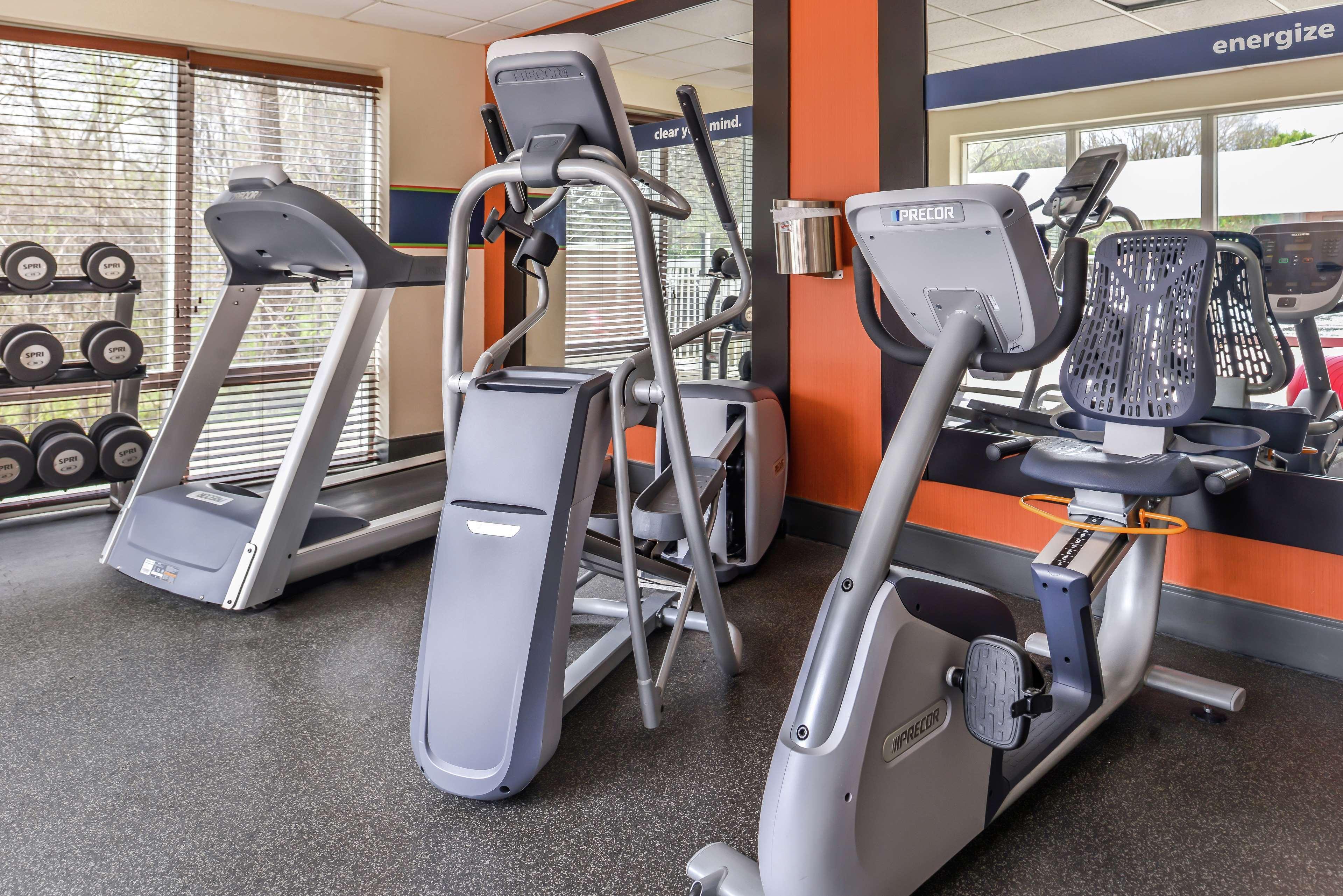 Hampton Inn & Suites Charlotte Arrowood Rd Zewnętrze zdjęcie