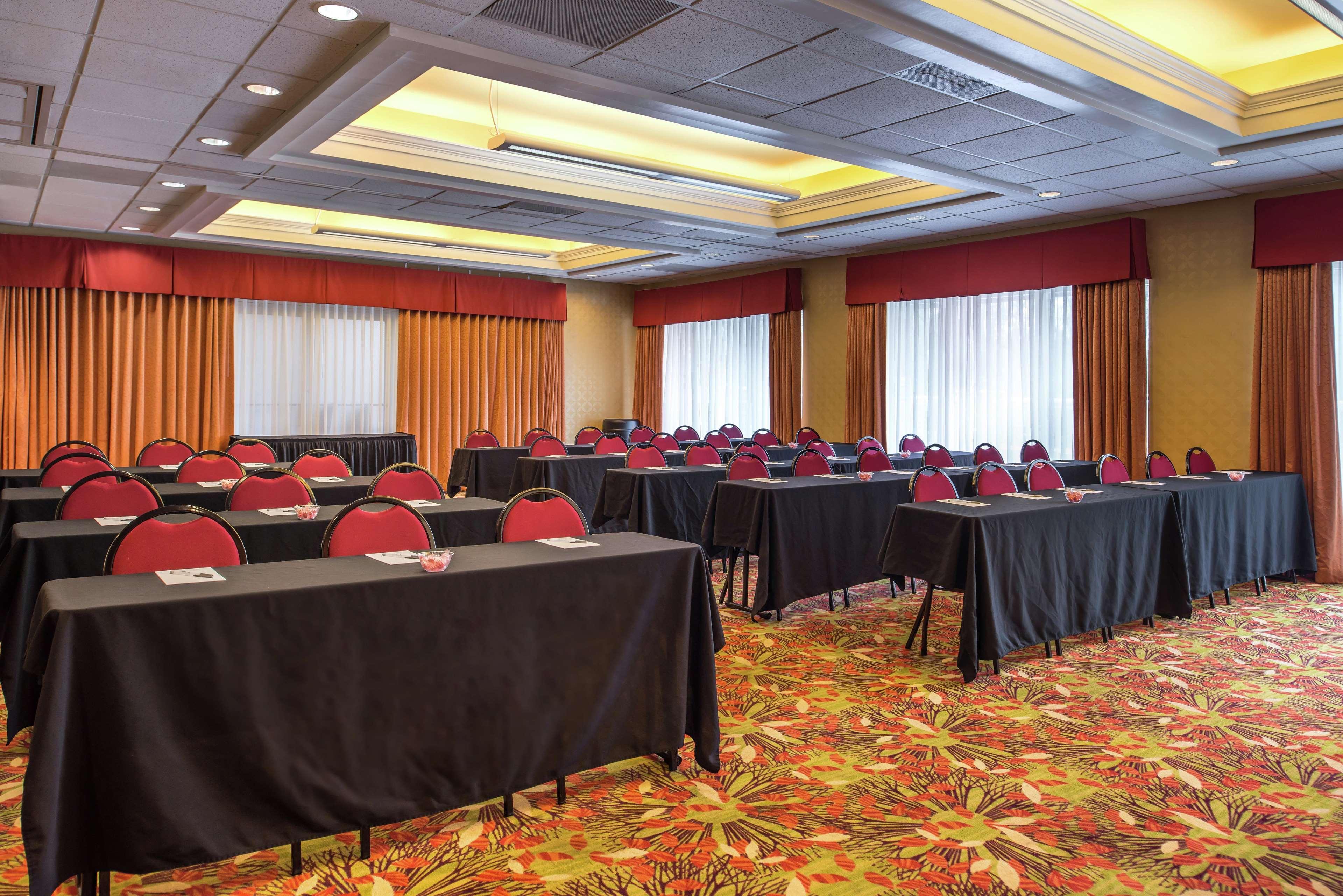 Hampton Inn & Suites Charlotte Arrowood Rd Zewnętrze zdjęcie