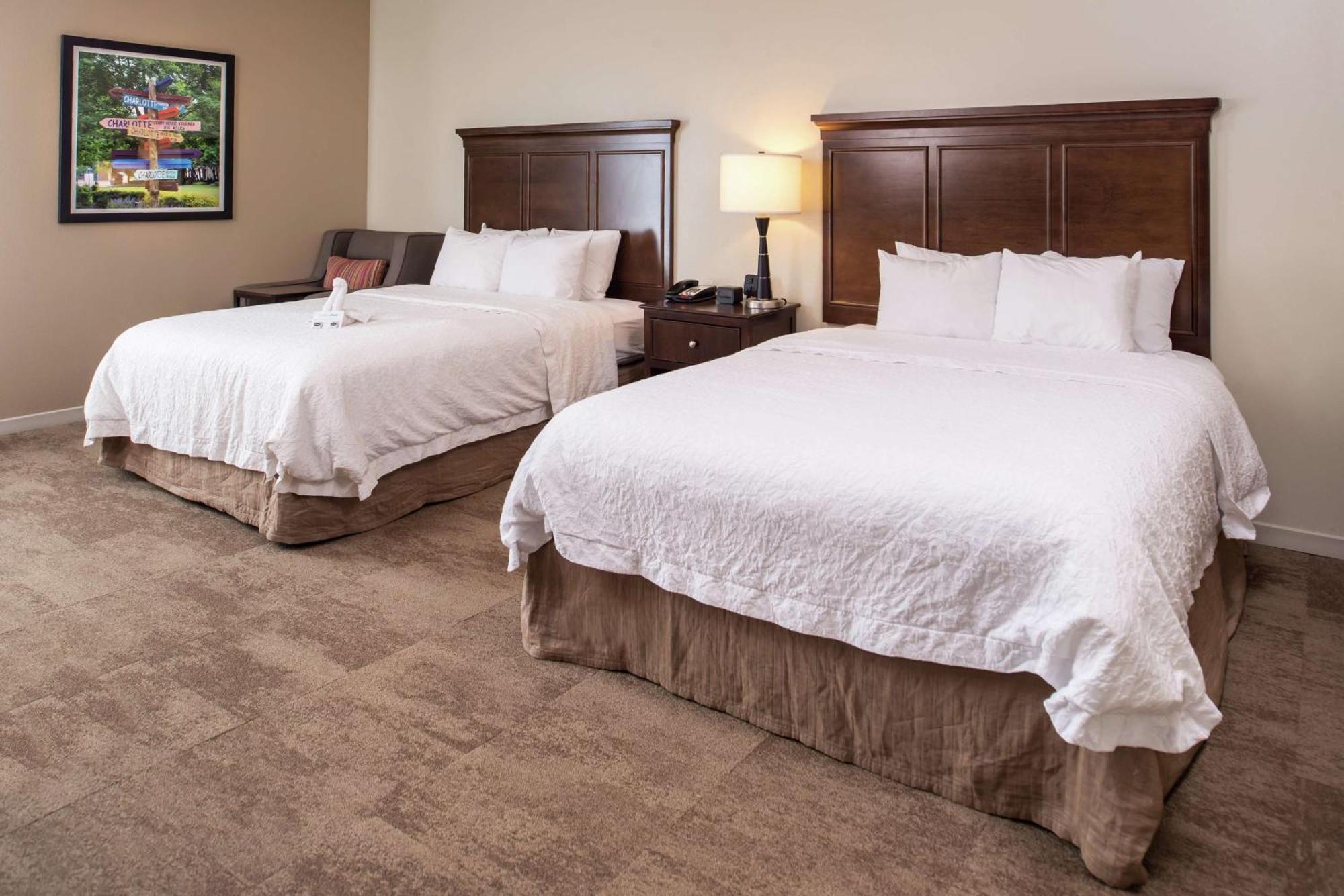 Hampton Inn & Suites Charlotte Arrowood Rd Zewnętrze zdjęcie