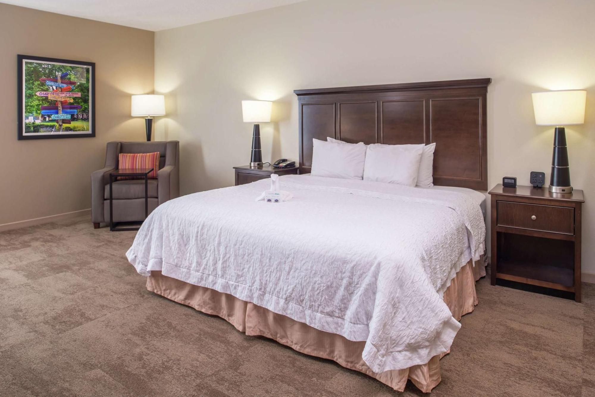 Hampton Inn & Suites Charlotte Arrowood Rd Zewnętrze zdjęcie
