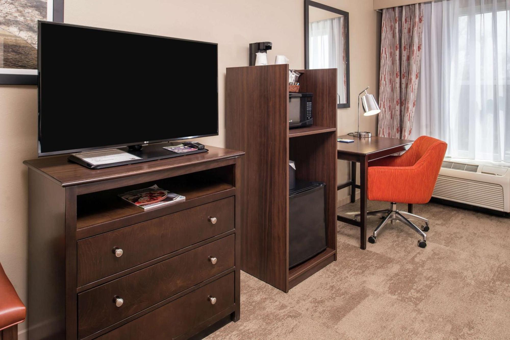 Hampton Inn & Suites Charlotte Arrowood Rd Zewnętrze zdjęcie