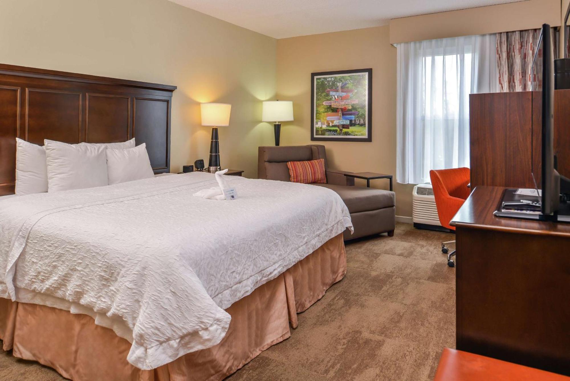 Hampton Inn & Suites Charlotte Arrowood Rd Zewnętrze zdjęcie