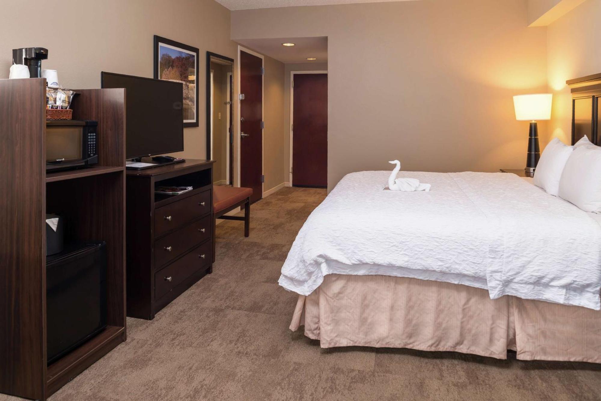 Hampton Inn & Suites Charlotte Arrowood Rd Zewnętrze zdjęcie